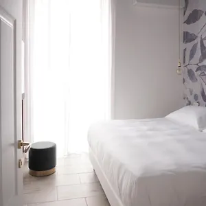 https://il-caruggio-home.hotelitalianriviera.com